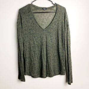 Rails Sami Cheetah Linen Blend V Neck Long Sleeve Blouse Green Medium